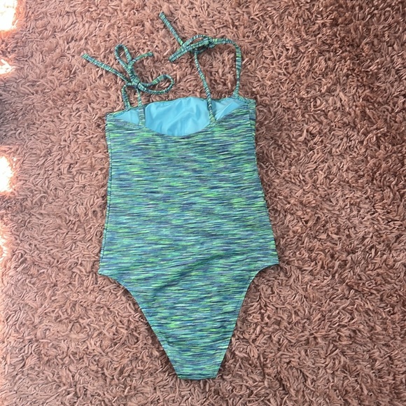 Aerie swimsuit - Picture 2 of 3